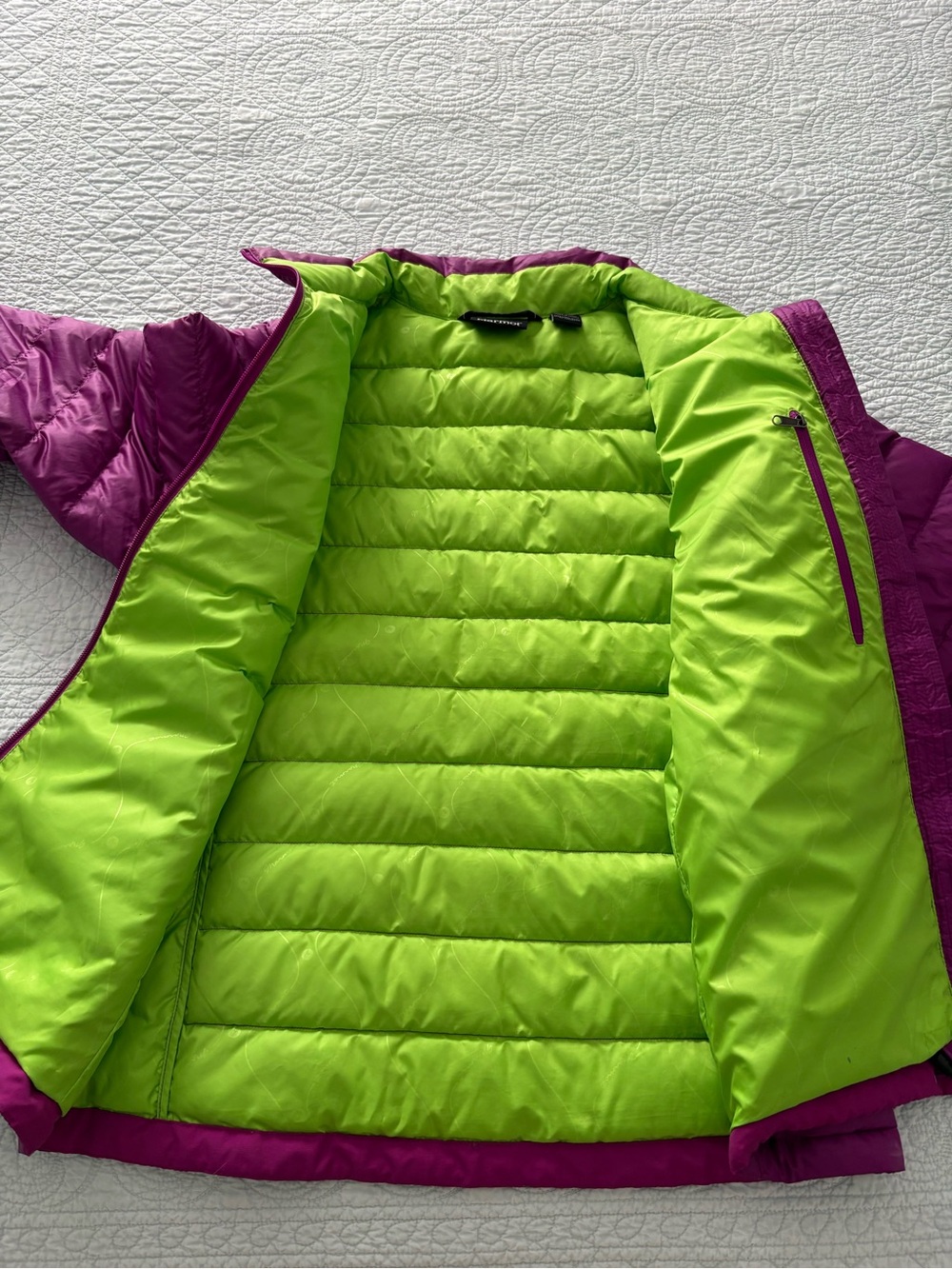 Marmot Hype 700 fill puffer jacket. Size large.